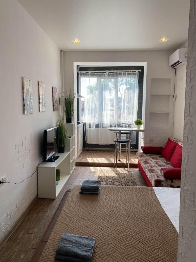 Well Located Studio - Yaroslavska Str. 21 Apartment Kharkiv Exterior photo