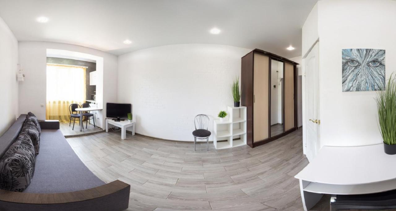 Well Located Studio - Yaroslavska Str. 21 Apartment Kharkiv Exterior photo